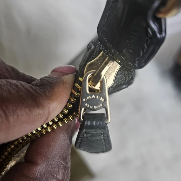 NWT Coach Nolita Green Croc-Embossed Leather Bag - Picture 6 of 7